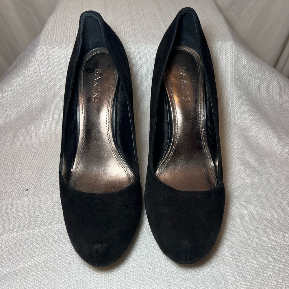 Bakers Avery Black Suede Pumps - Size 8.5 - Picture 2 of 7